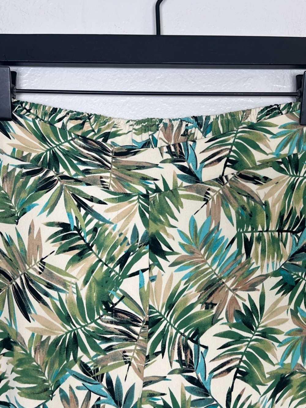J.JILL Women Size XL Oatmeal Layered Palms Wearever Easy-Care Wide-Leg Crop Pant - Picture 6 of 15